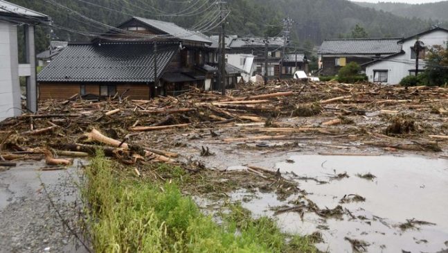 Banjir Landa Jepang, 6 Orang Tewas