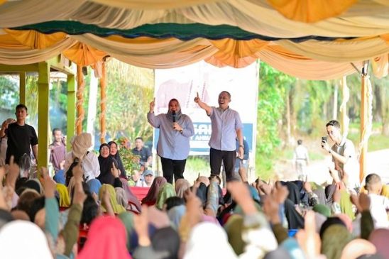 Kampanye Perdana Pasangan KBS Disambut Antusias Warga Desa Bukit Kerikil