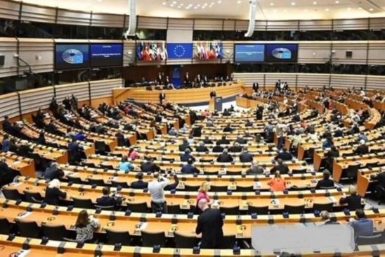 Parlemen EU Setujui Resolusi Ukraina Serang Rusia Lebih Dalam