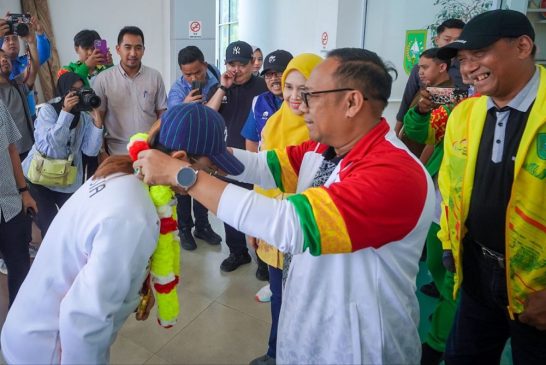 Peraih Emas Paralimpiade Paris 2024 Disambut Pj Gubri