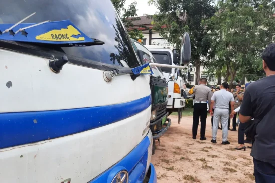 Polda Kepri Tindak Truk Langgaran Aturan