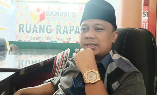 Bawaslu Rohul Ingatkan Paslon Tertibkan Alat Sosialisasi Secara Mandiri