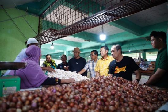 Cagubri Syamsuar Blusukan di Pasar Selatpanjang