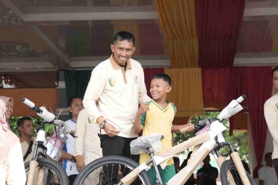 Meriahkan HUT ke-25 Kuansing, Pemerintah Gelar Jalan Santai