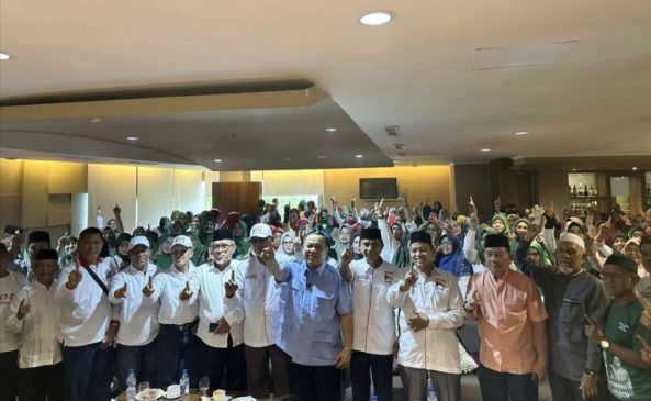 IKANAS Dohot Boruna Nyatakan Dukungan ke Paslon Gubernur Riau Nomor 1