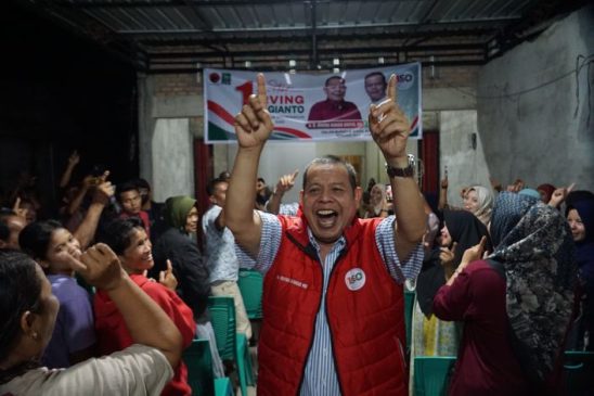 Cabup Siak Irving Joget Ala Tiktok Bersama Ratusan Emak-emak di Mempura