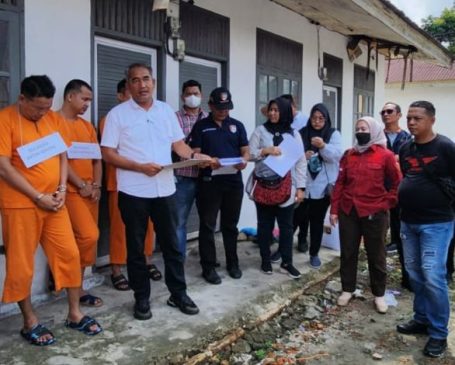 Polda Riau Gelar Rekonstruksi Kasus Penganiyaan oleh Bripka AS