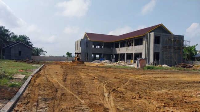 Kadisdik Targetkan Pembangunan SMPNegeri 52 Kulim Selesai Tahun Ini