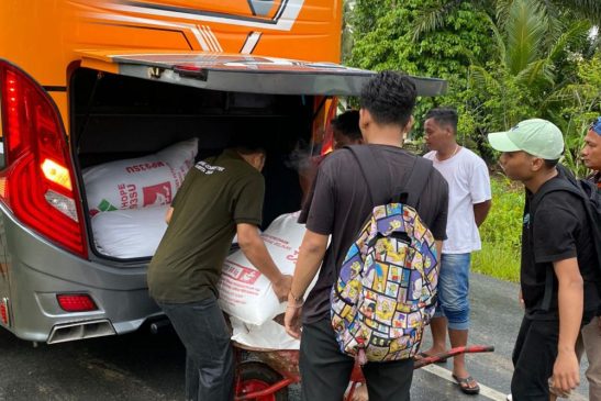 Aksi Nyata Dosen Unilak: Borong Hasil Panen Petani Muda Binaan