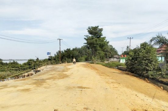 Jalan Longsor di Inhil Tinggal Tunggu Pengaspalan
