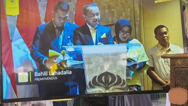 Sidang Doktor Bahlil di UI Bertabur Tokoh