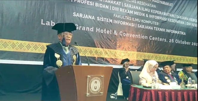 Universitas Hang Tuah Wisudakan 592 Mahasiswa
