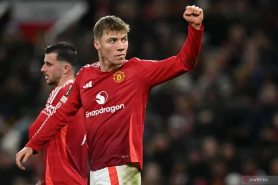 Drama Lima Gol Warnai Kemenangan MU