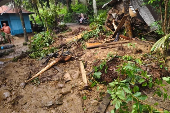 Mensos Akan Berikan Bantuan Longsor di Padang Lawas