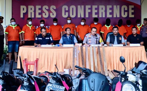 Polresta Pekanbaru Gerak Cepat, 15 Pelaku Kerusuhan Ditangkap