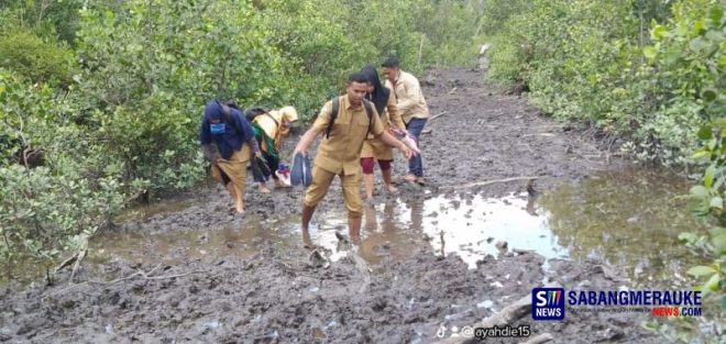Kisah Suardi, Kepala Sekolah di  Meranti yang Berjuang untuk Pendidikan di Ujung Negeri