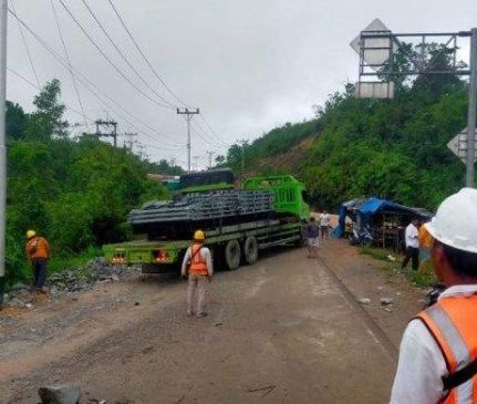 Jalan Lintas Riau – Sumbar di Tanjung Alai Ditutup Total Hingga Jumat