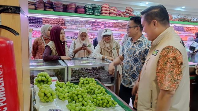Wajib Pakai Izin Edar, Pemko Pekanbaru Pastikan Anggur Muscat Aman Konsumsi