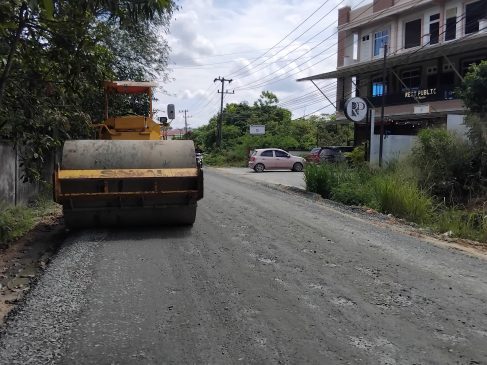 PUPR Pekanbaru Targetkan Overlay Jalan Bangau Sakti Tuntas Akhir November