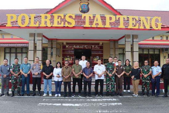 Sikapi Bentrok Dua Kelompok Massa, Bupati Tapteng Gelar Rapat