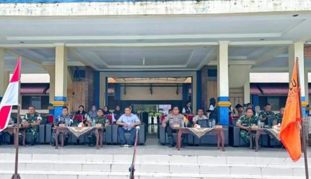 Sekdakab Tapteng Hadiri Apel Siaga Panwaslu dan Deklarasi Tolak Politik Uang