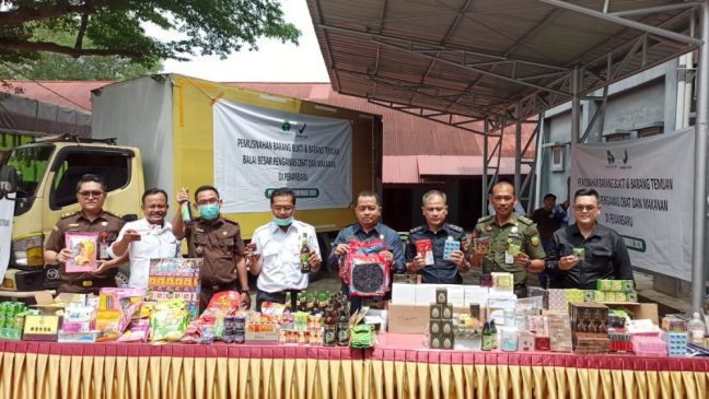 Nilai Ekonomis Rp 2,9 Miliar, BBPOM Pekanbaru Musnahkan Obat dan Makanan Ilegal