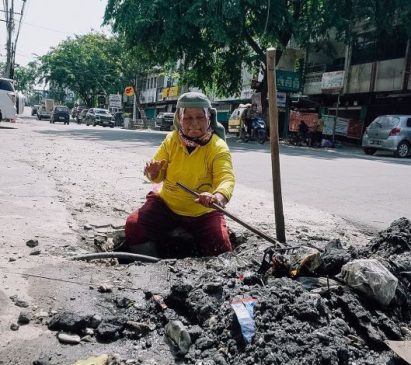 Dinas PUPR Pekanbaru Lakukan Normalisasi Drainase hingga Sungai