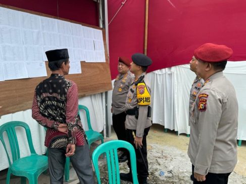 Dirreskrimsus Polda Riau Pantau Pemungutan Suara 4 TPS di Mandau