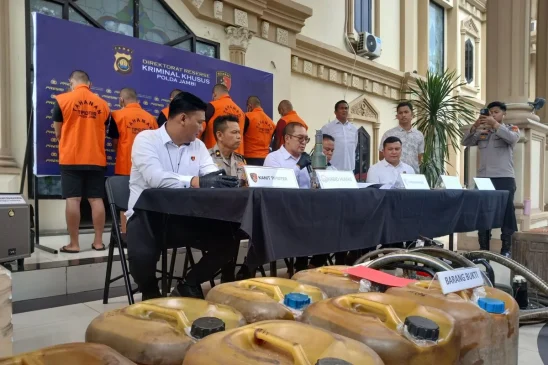 Polisi Tangkap Enam Pelaku Penyalahgunaan BBM Subsidi, Negara Rugi Rp6 Miliar