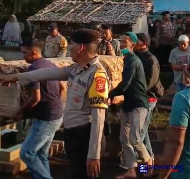 Diwarnai Isak Tangis, Korban Pembunuhan di Selatpanjang Dimakamkan