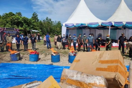 Bea Cukai Dumai Musnahkan Barang Ilegal Senilai Rp 1 Miliar