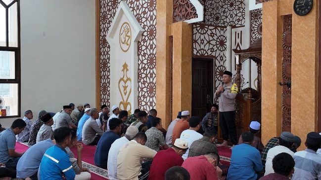 Kapolres Gelar Jumat Curhat di Masjid Al-Azhar Sibolga 