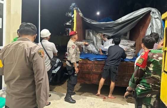 Polres Sibolga Kawal Pergeseran Kotak Suara Sampai Gudang Logistik