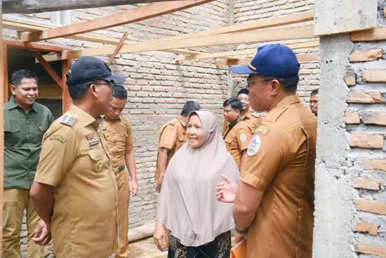 Pj Bupati Tapteng Tinjau Pembangunan RTLH di Kecamatan Badiri, Pinangsori dan Lumut