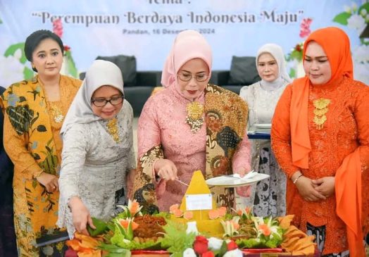 TP PKK Tapteng Peringati Hari Ibu ke-96