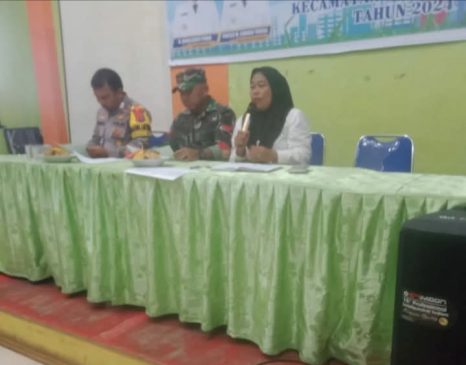 Babinsa Komsos Bersama ASN di Kelurahan Padang Masiang
