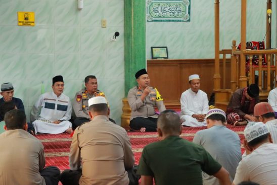 Jumat Curhat, Kapolres Sibolga Kunjungi Masjid Al-Ikhwan Sibolga