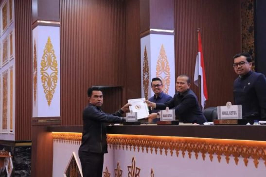 Rapat Paripurna Laporan Banggar DPRD Terhadap Ranperda APBD Perubahan 2024 dan APBD 2025