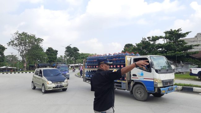 Libur Nataru, Operasional Angkutan Barang di Pekanbaru Dibatasi
