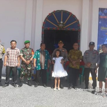 Babinsa Koramil 05/Kolang Laksanakan PAM Ibadah Natal di Gereja