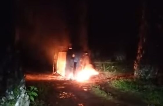 Mantan Kades di Rohul Diduga Curi Sapi, Mobilnya Dibakar Massa