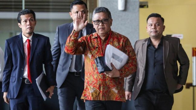 Hasto Siapkan Puluhan Video Dugaan Korupsi Petinggi Negara