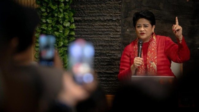 Connie Notariskan Dokumen Penting Hasto di Rusia