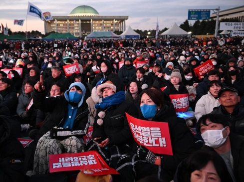 150.000 Demonstran Tuntut Presiden Korsel Mundur