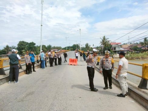 Dinas PUPR dan Dirlantas Polda Riau Tinjau Kondisi Jembatan Sungai Rokan