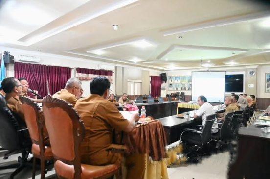 Wakil Wali Kota Sibolga Pimpin Rapat Evaluasi Peningkatan PAD Tahun 2025