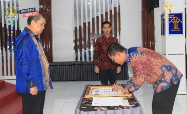 Imigrasi Sibolga Tanda Tangani Perjanjian Kerja Tahun 2025