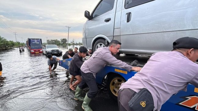 Hingga Minggu, Banjir Masih Genangi Beberapa Wilayah di Pelalawan