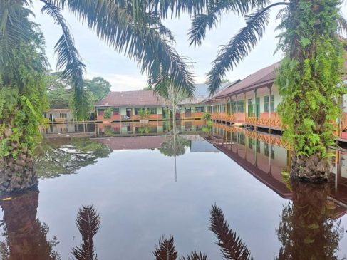Tiga SMA Negeri di Pelalawan Terdampak Banjir, Siswa Belajar Daring