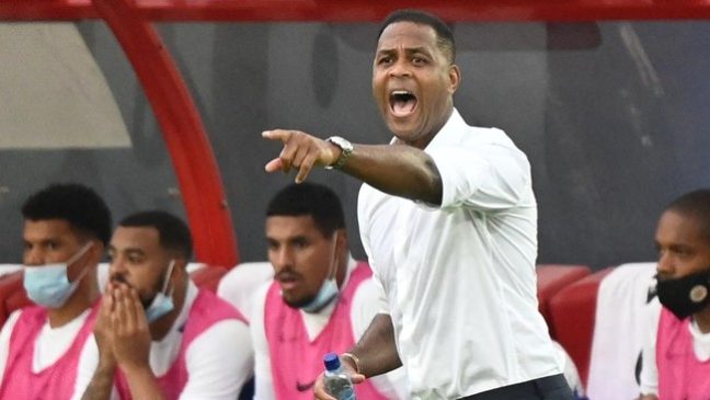 Kluivert Ungkap Alasan Terima Tawaran Latih Timnas